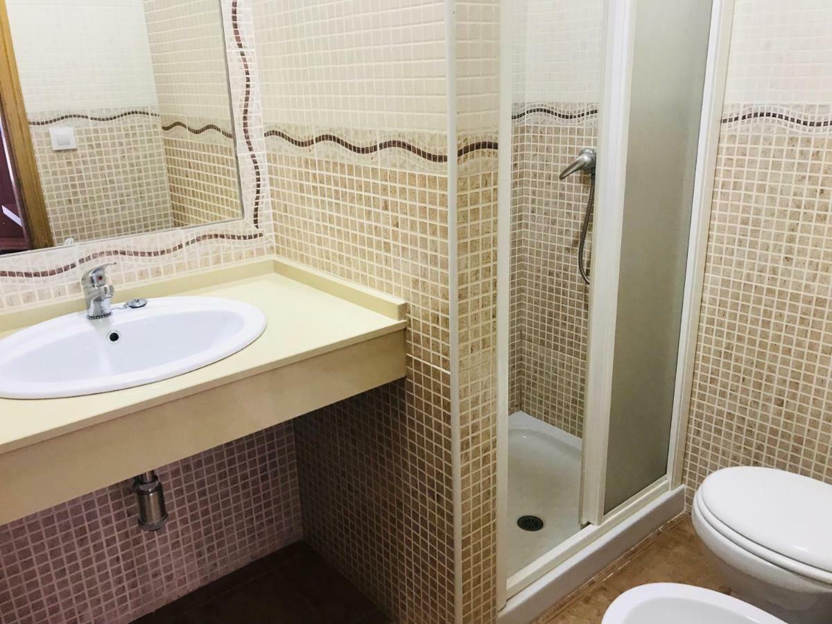 Hostal La Tarayuela Барбате Экстерьер фото